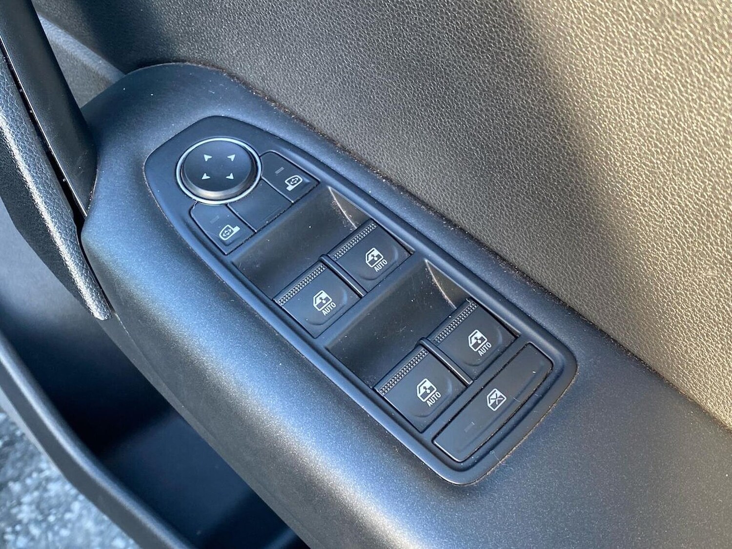 Used Renault Captur 2023 for sale - 77802164: Photo 21