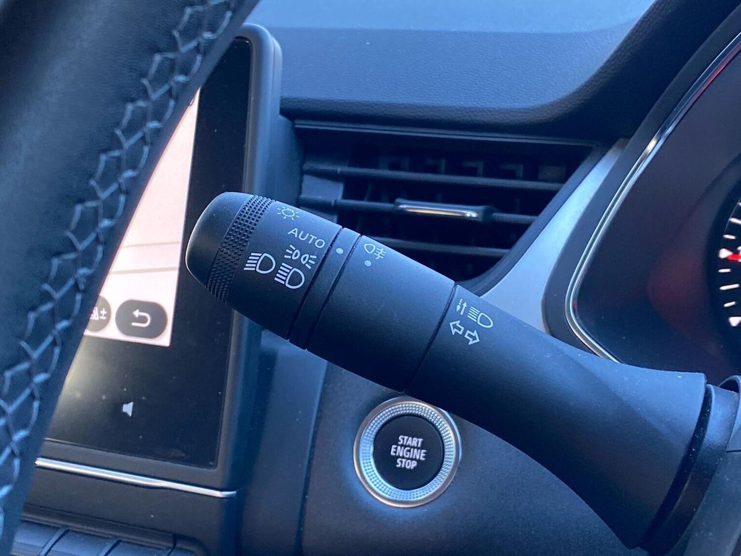 Used Renault Captur 2023 for sale - 77802164: Photo 29