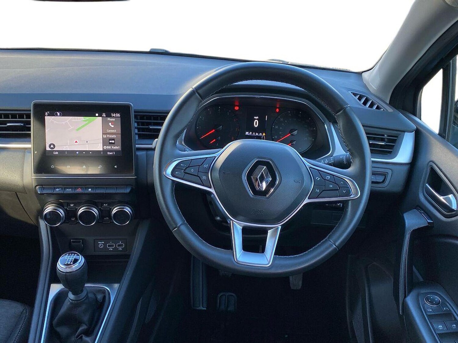 Used Renault Captur 2023 for sale - 77802164: Photo 9