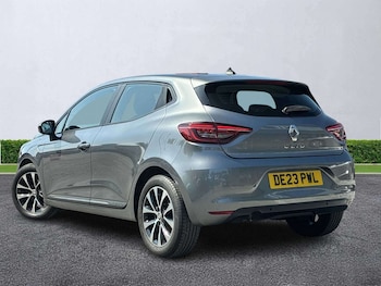 Used Renault Clio 2023 for sale - 78993774: Photo