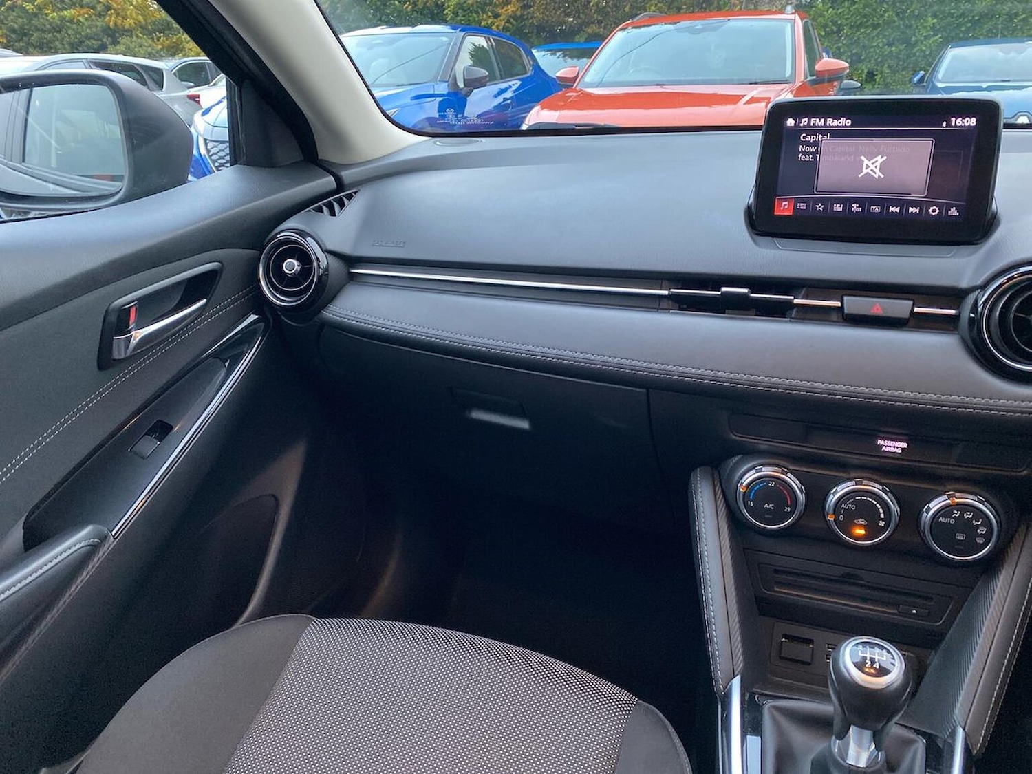 Used Mazda Mazda2 2018 for sale - 76455280: Photo 13