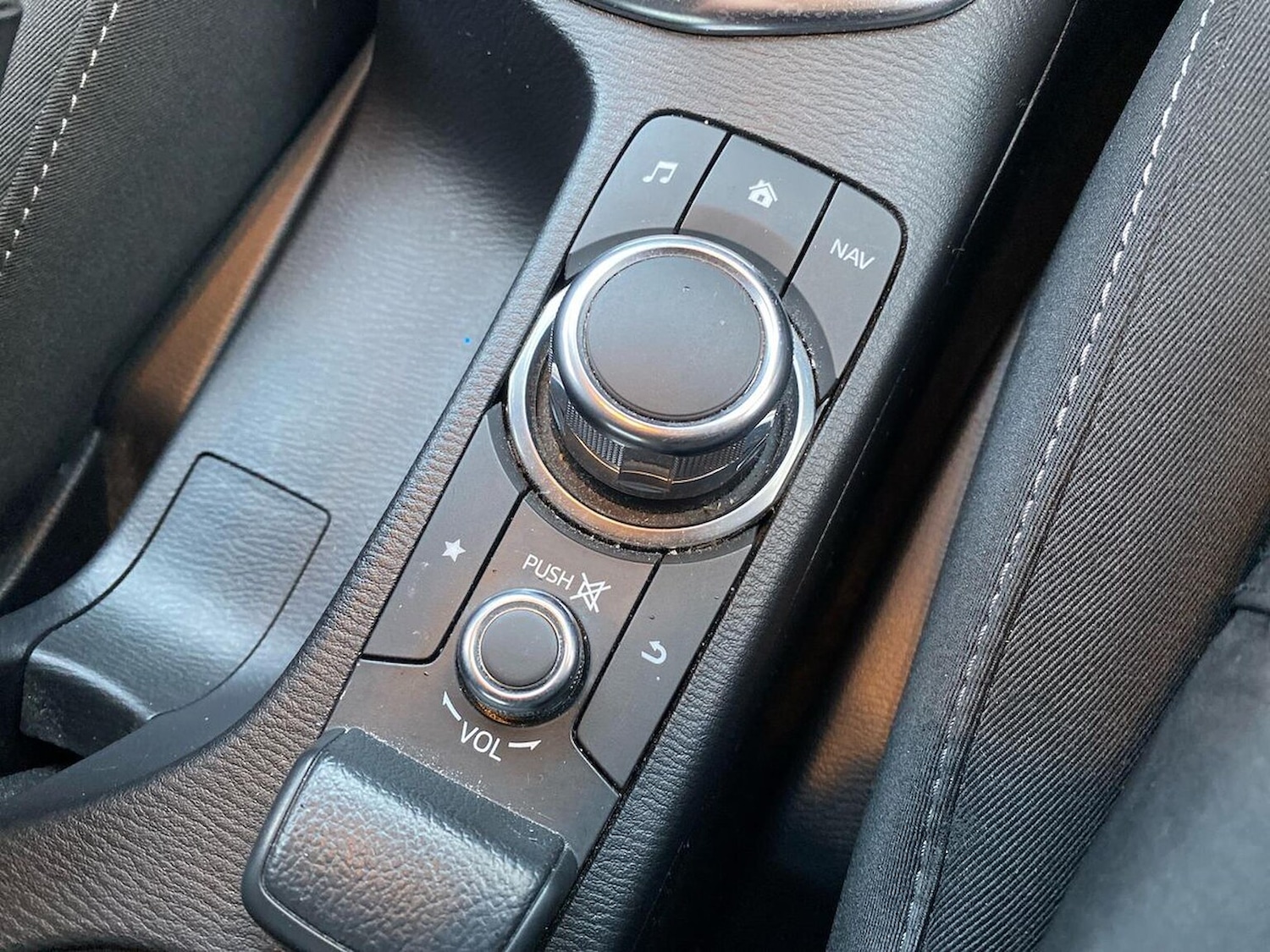 Used Mazda Mazda2 2018 for sale - 76455280: Photo 25