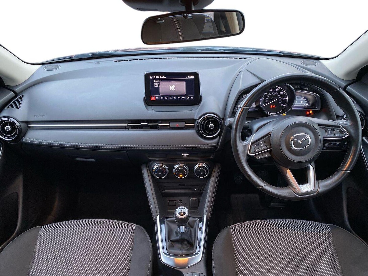 Used Mazda Mazda2 2018 for sale - 76455280: Photo 8