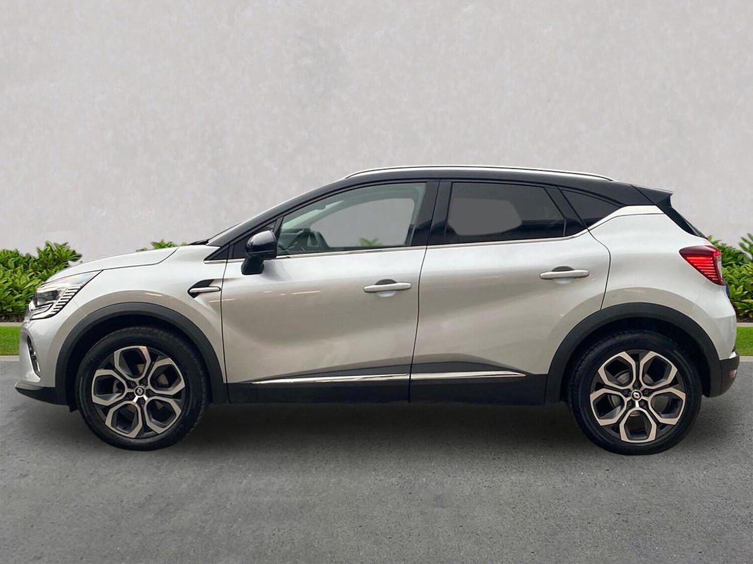 Used Renault Captur 2023 for sale - 78176461: Photo 19