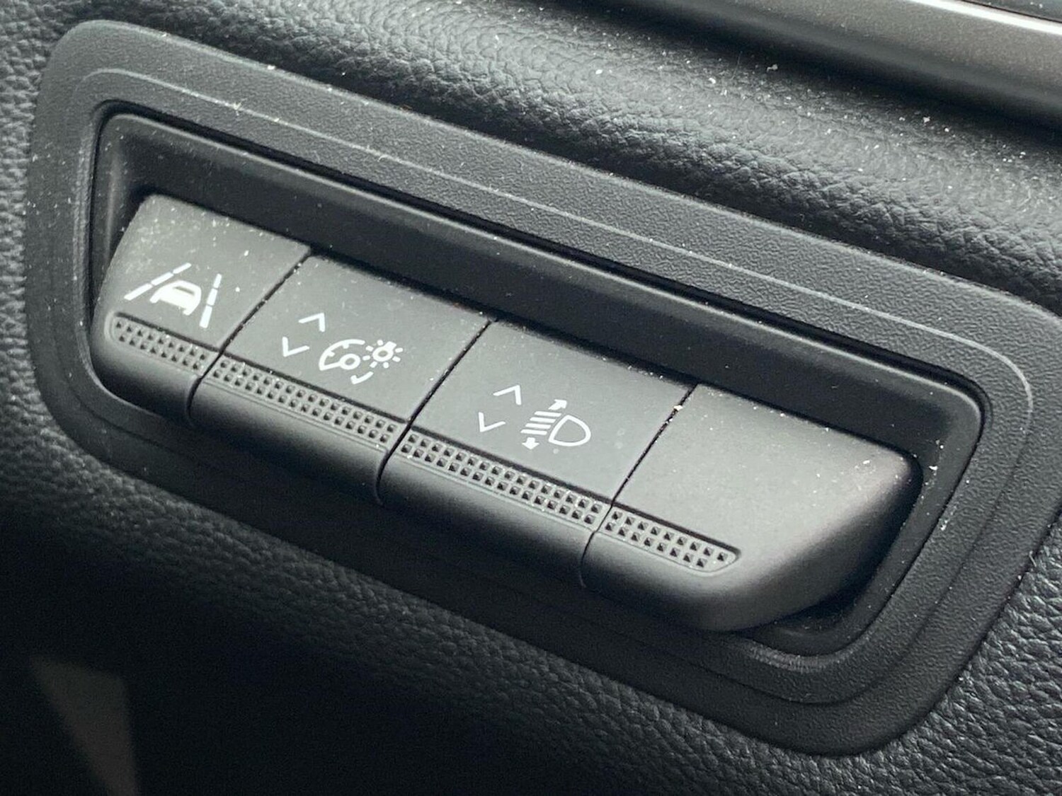 Used Renault Captur 2023 for sale - 78176461: Photo 22