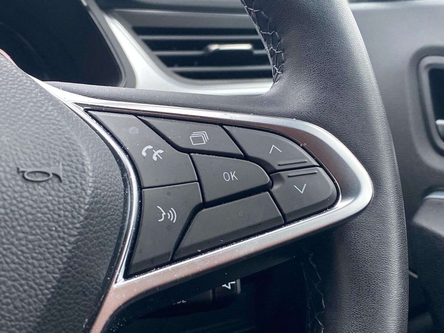 Used Renault Captur 2023 for sale - 78176461: Photo 26