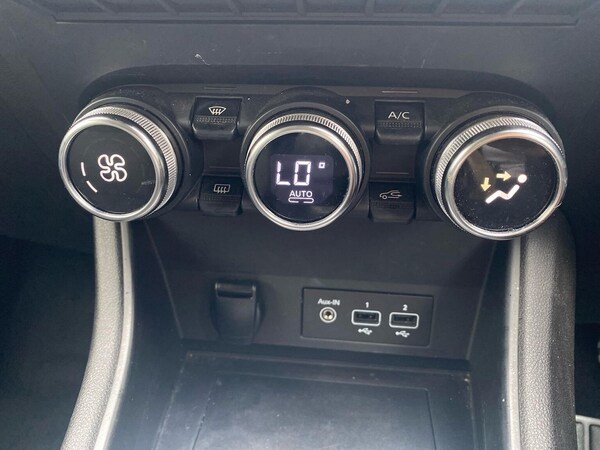 Used Renault Captur 2021 for sale - 76082501: Photo 12