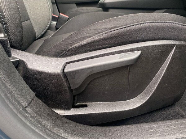 Used Renault Captur 2021 for sale - 76082501: Photo 29