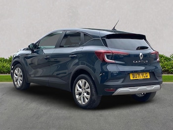 Used Renault Captur 2021 for sale - 76082501: Photo 2