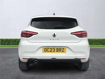 Used Renault Clio 2023 for sale - 79423920: Photo