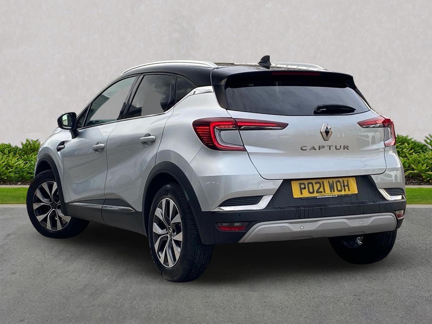 Used Renault Captur 2021 for sale - 78195815: Photo 2