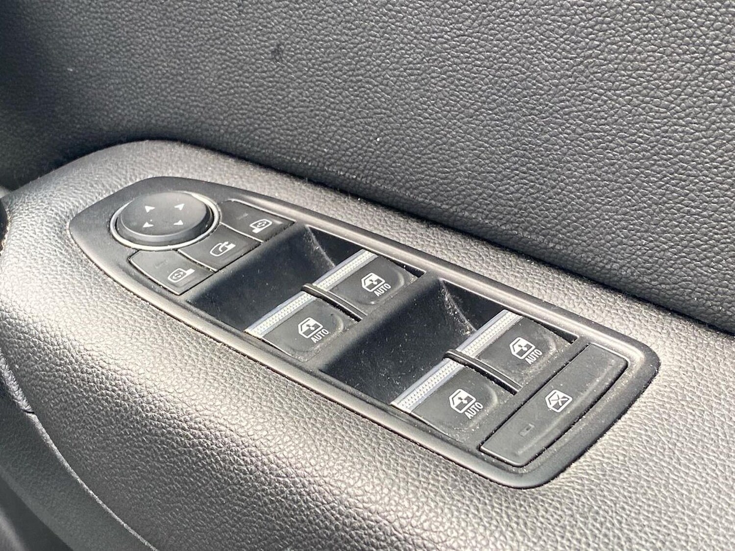 Used Renault Captur 2021 for sale - 78195815: Photo 21