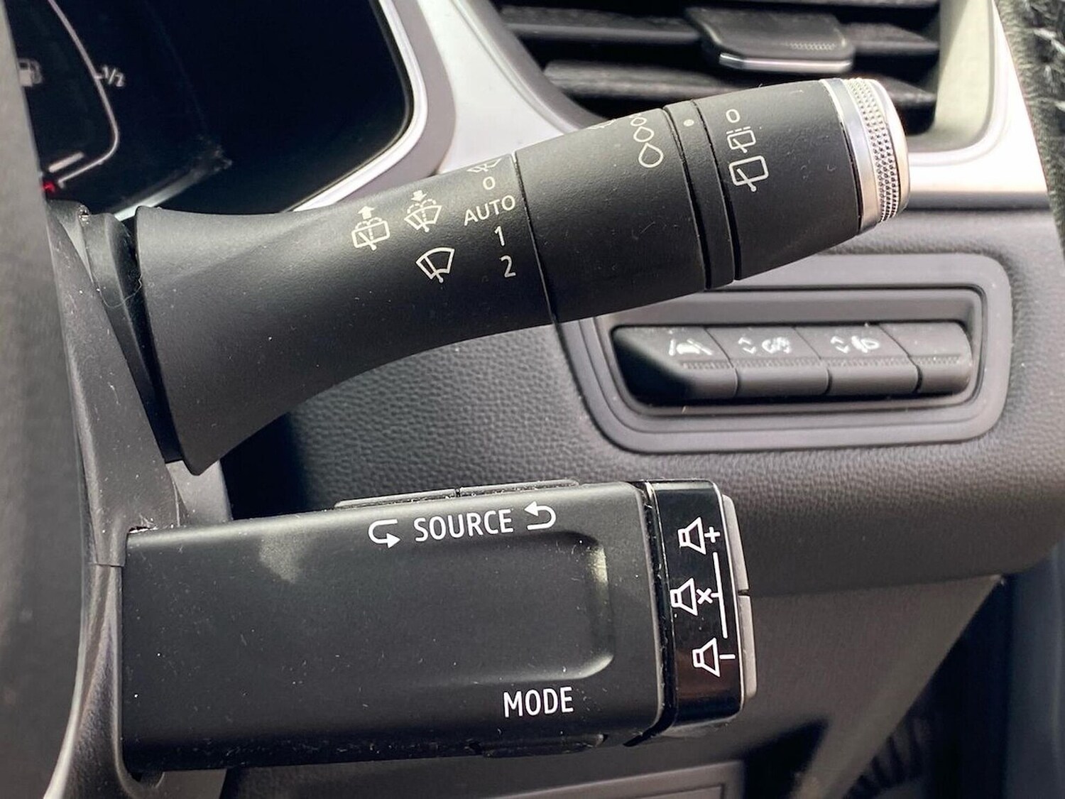 Used Renault Captur 2021 for sale - 78195815: Photo 27