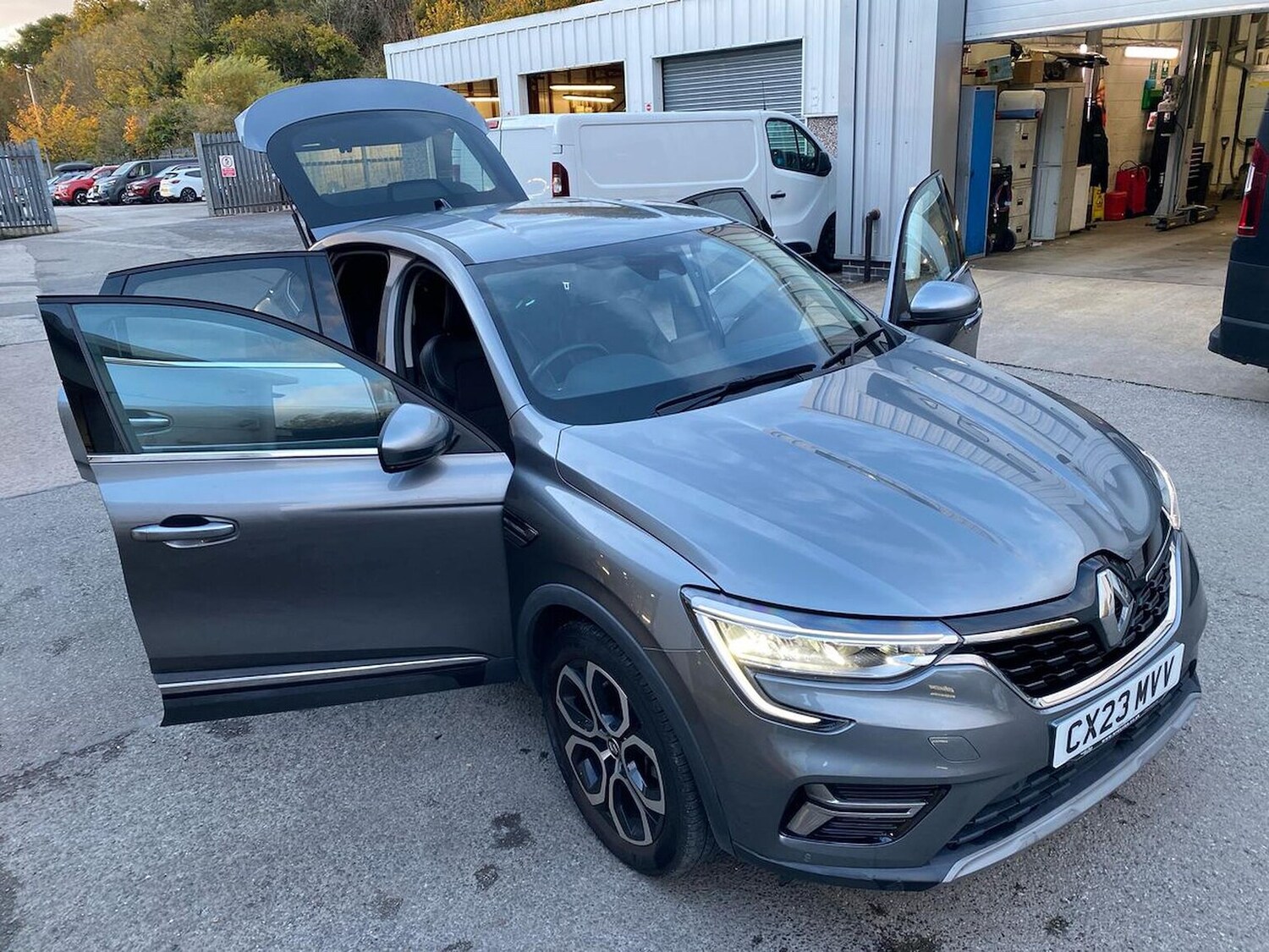 Used Renault Arkana 2023 for sale - 76407376: Photo 40