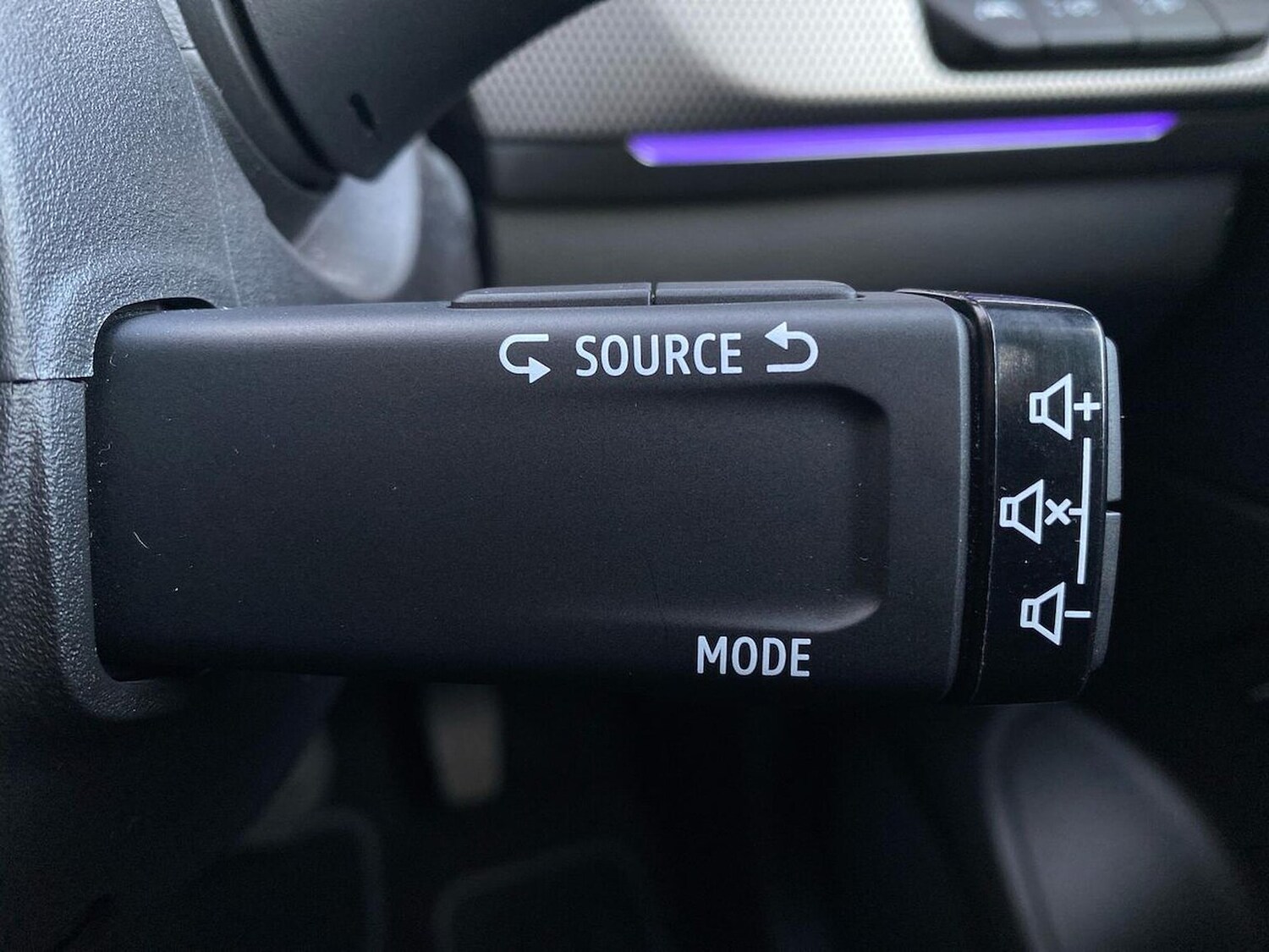 Used Renault Arkana 2023 for sale - 76407376: Photo 42