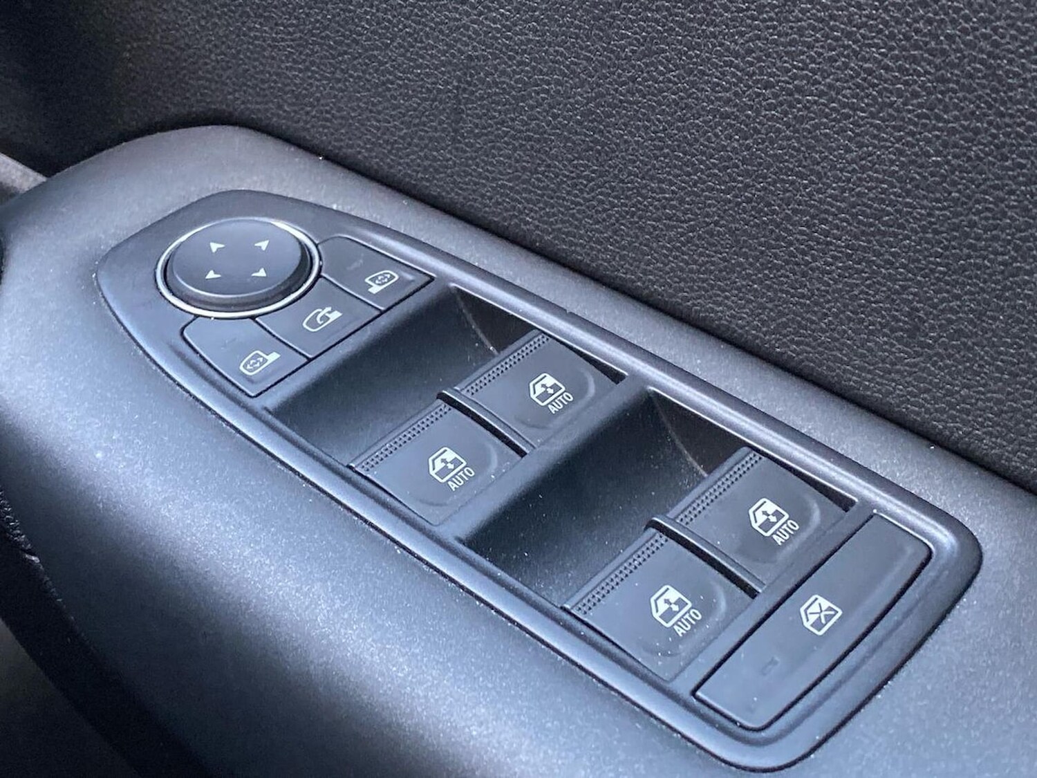 Used Renault Captur 2023 for sale - 78195641: Photo 21