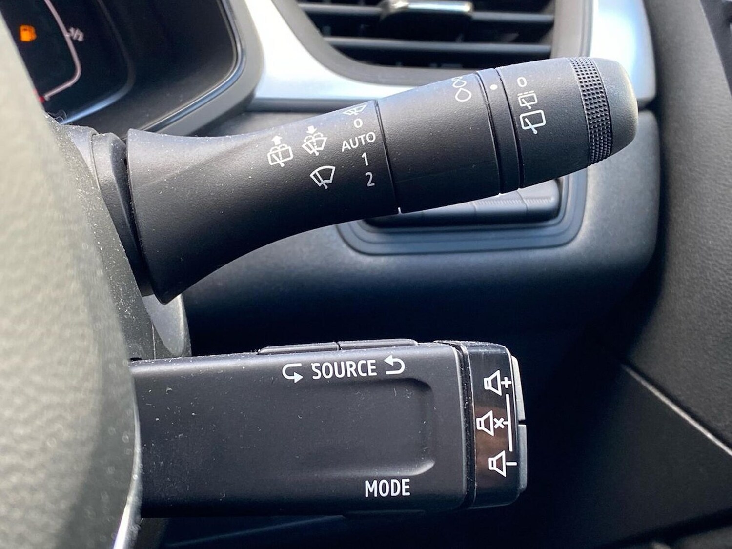 Used Renault Captur 2023 for sale - 78195641: Photo 28