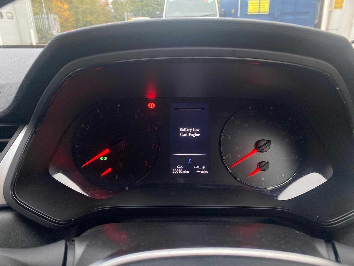 Used Renault Captur 2024 for sale - 76497217: Photo 10