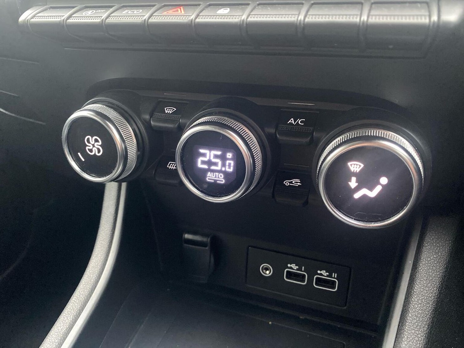 Used Renault Captur 2024 for sale - 76497217: Photo 12