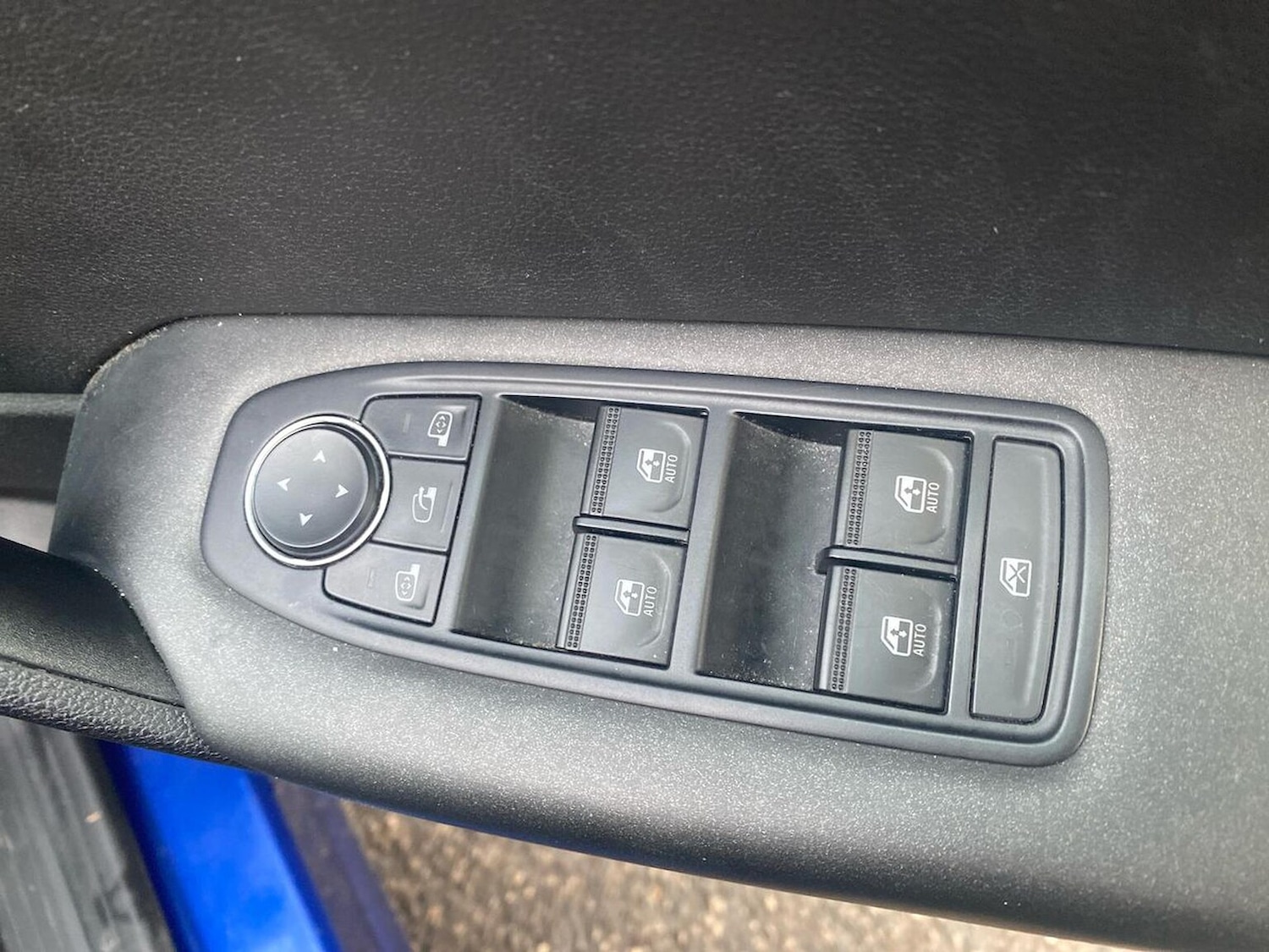 Used Renault Captur 2024 for sale - 76497217: Photo 21