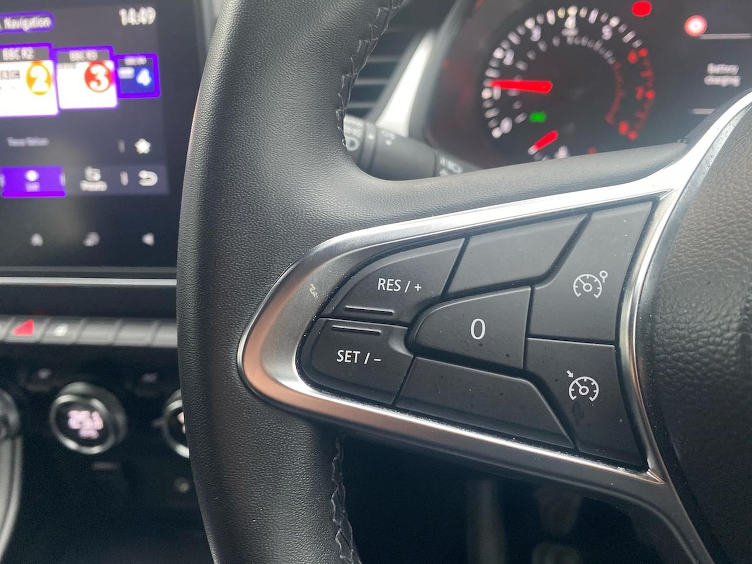 Used Renault Captur 2024 for sale - 76497217: Photo 27