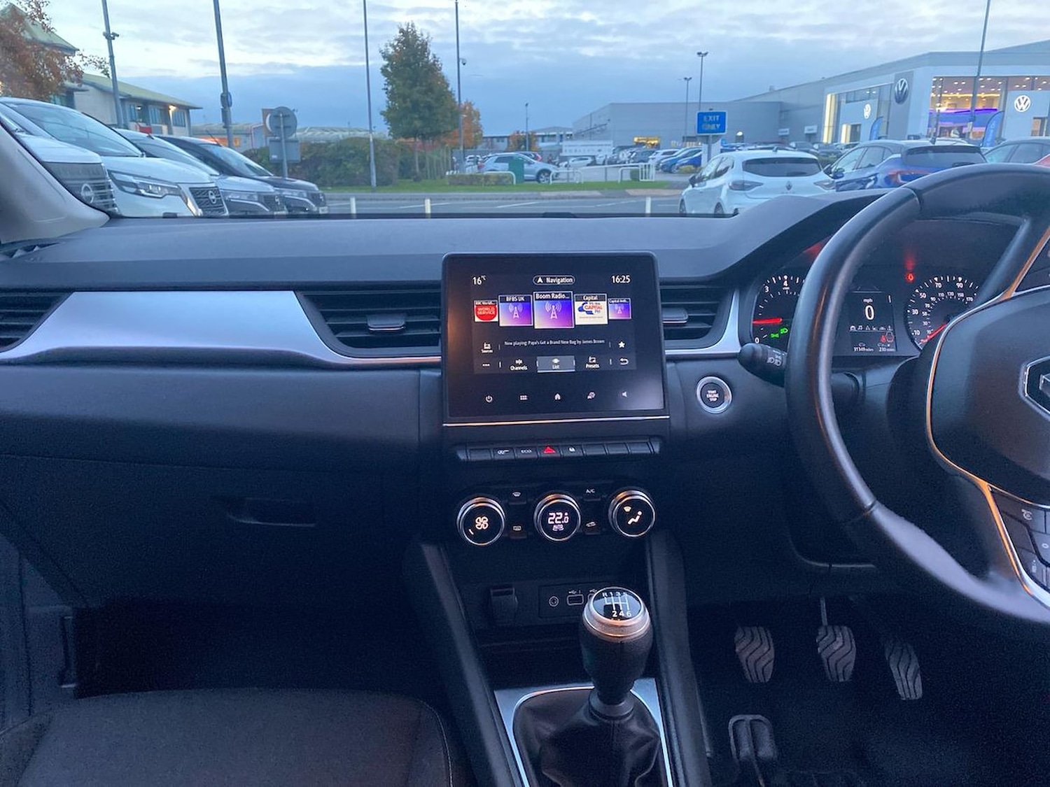 Used Renault Captur 2024 for sale - 76490567: Photo 13