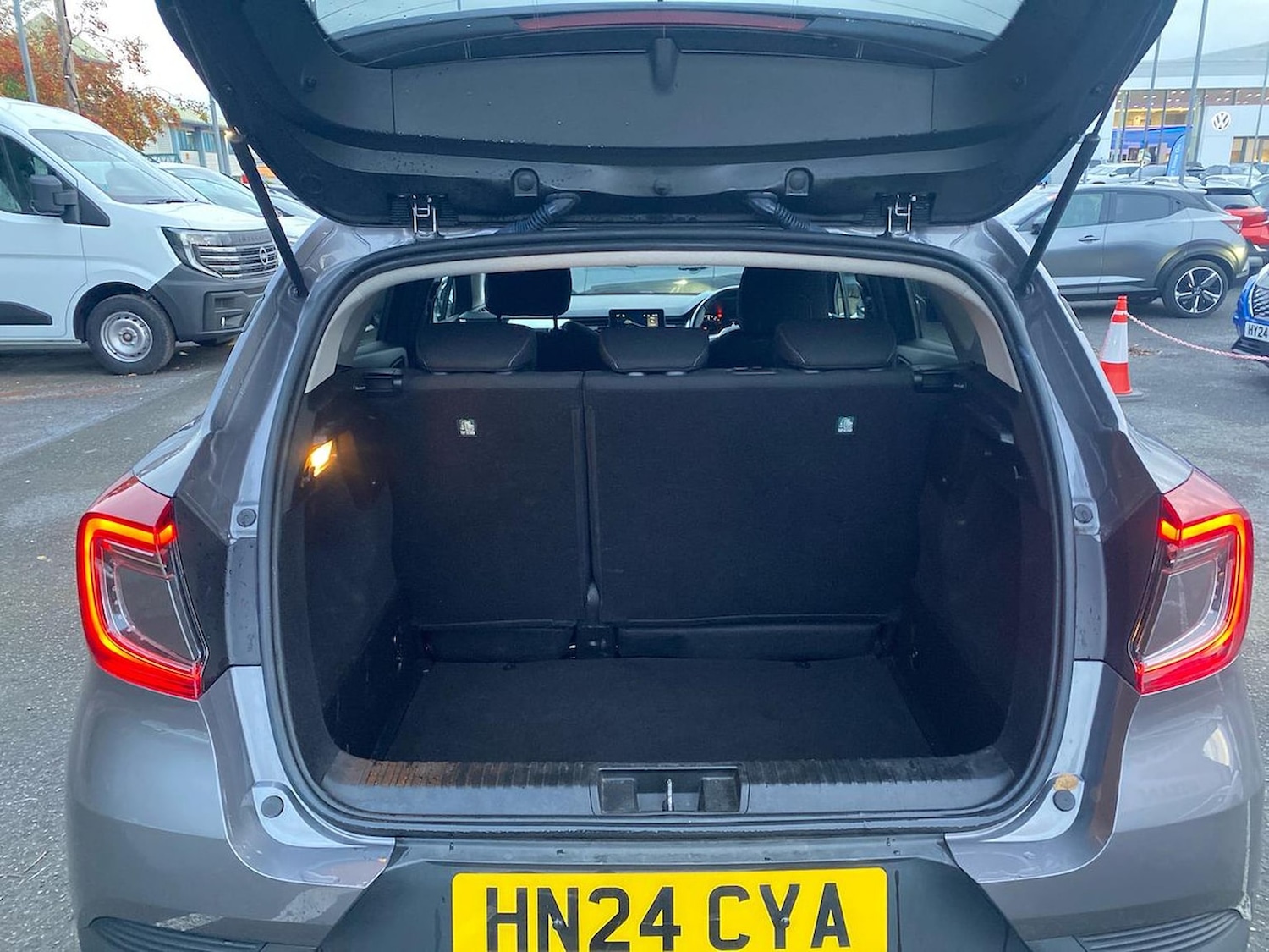 Used Renault Captur 2024 for sale - 76490567: Photo 17