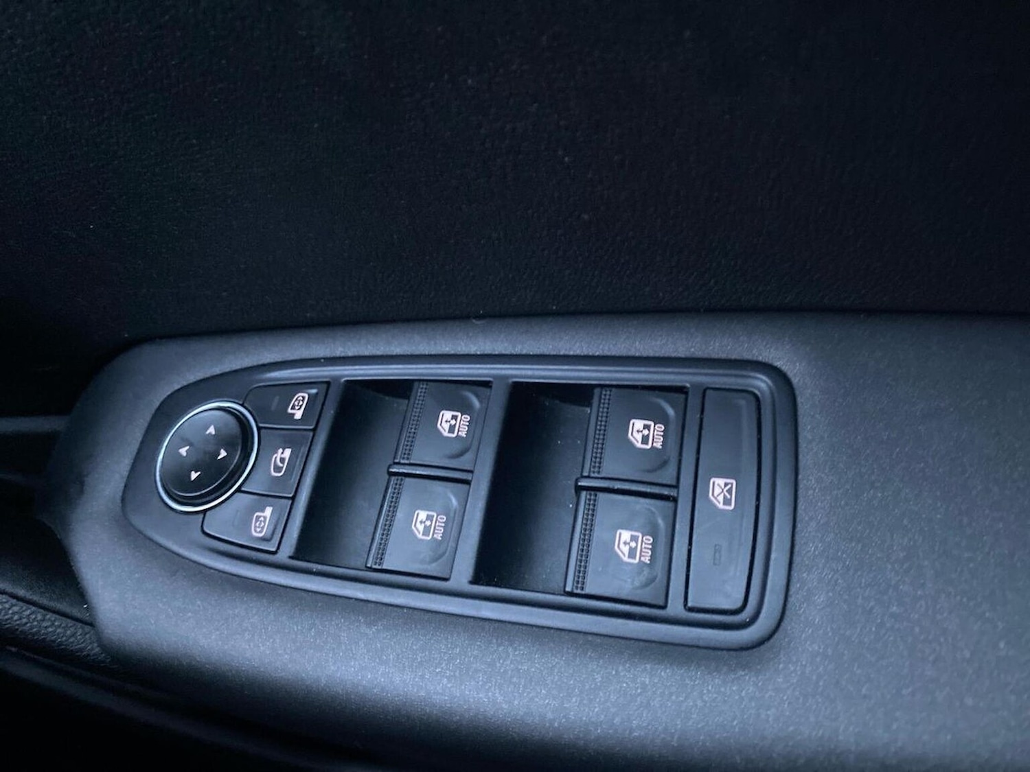 Used Renault Captur 2024 for sale - 76490567: Photo 21