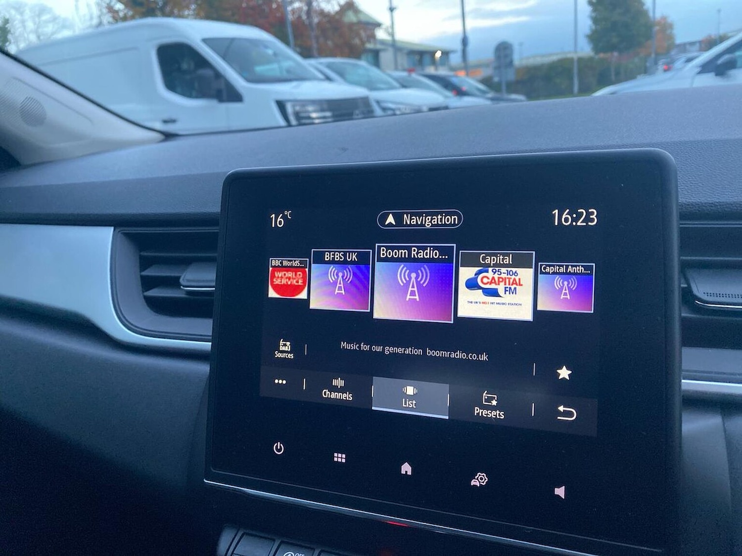 Used Renault Captur 2024 for sale - 76490567: Photo 25