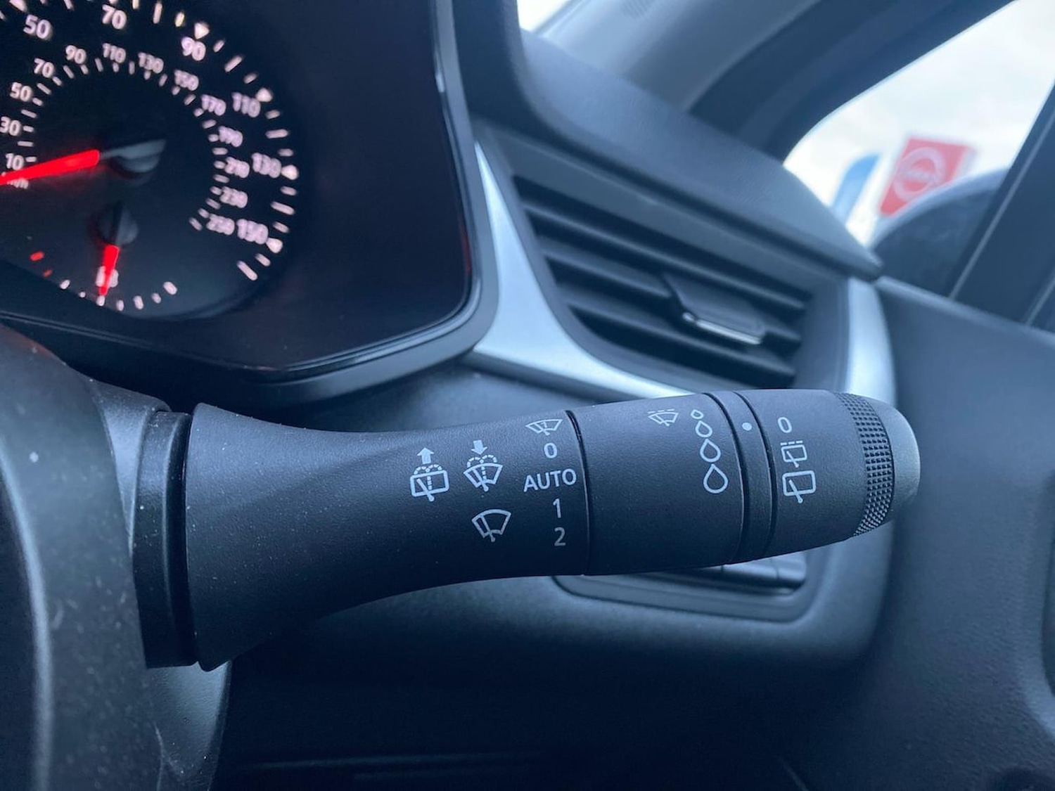 Used Renault Captur 2024 for sale - 76490567: Photo 28