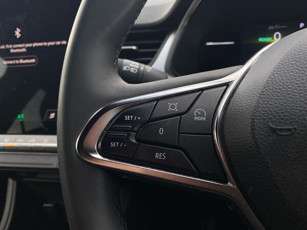 Used Renault Captur 2024 for sale - 76070295: Photo 27