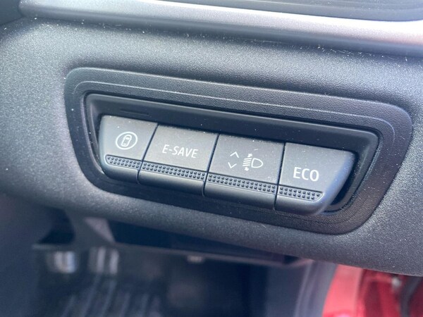 Used Renault Captur 2024 for sale - 76070295: Photo 32