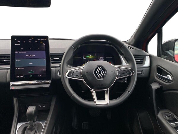 Used Renault Captur 2024 for sale - 76070295: Photo 9