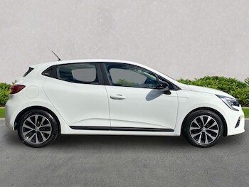 Used Renault Clio 2022 for sale - 78542133: Photo