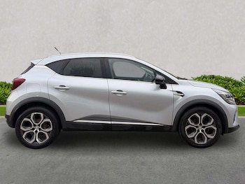 Used Renault Captur 2022 for sale - 78614611: Photo