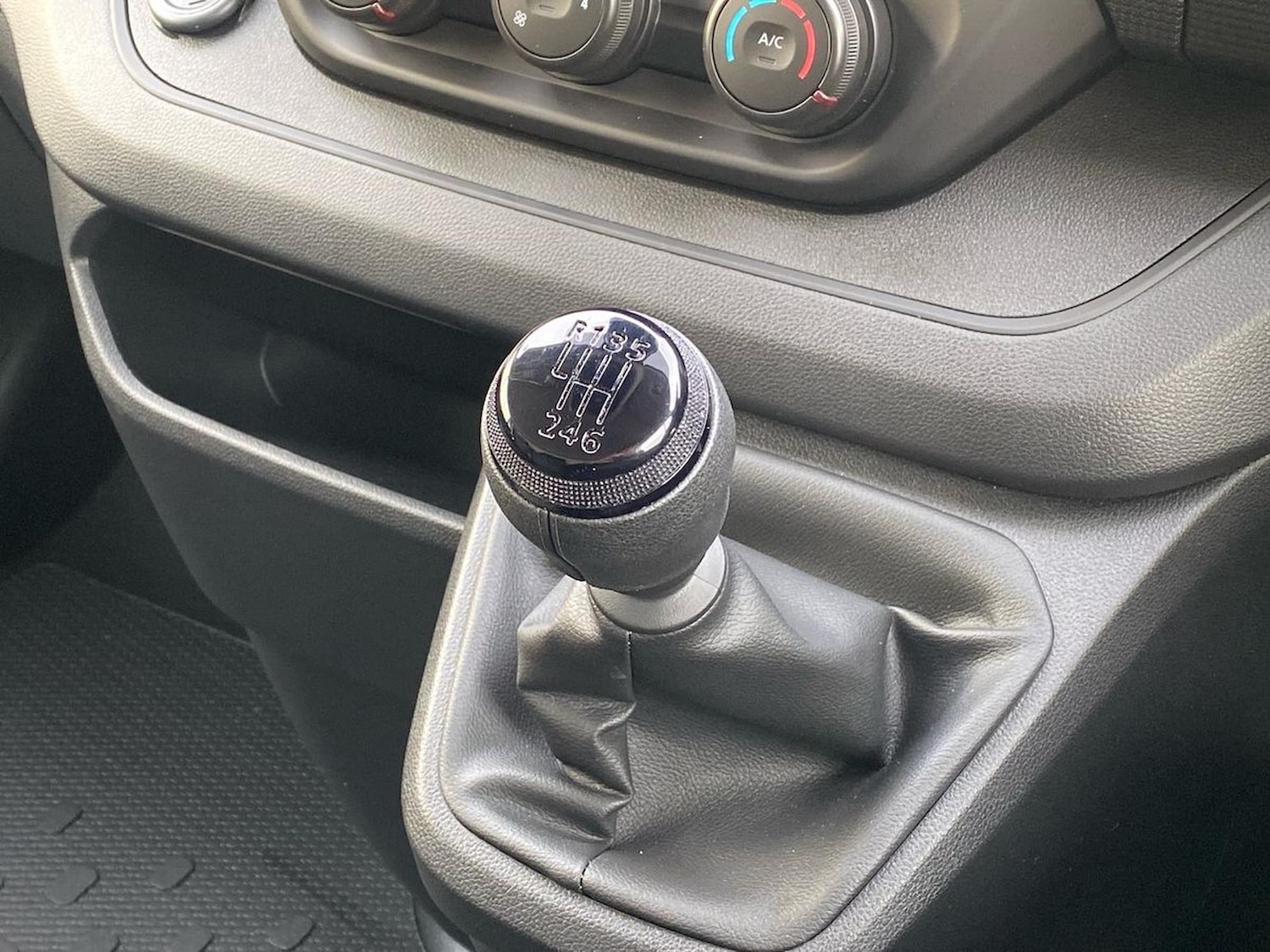 Used Renault Trafic 2025 for sale - 77688084: Photo 13