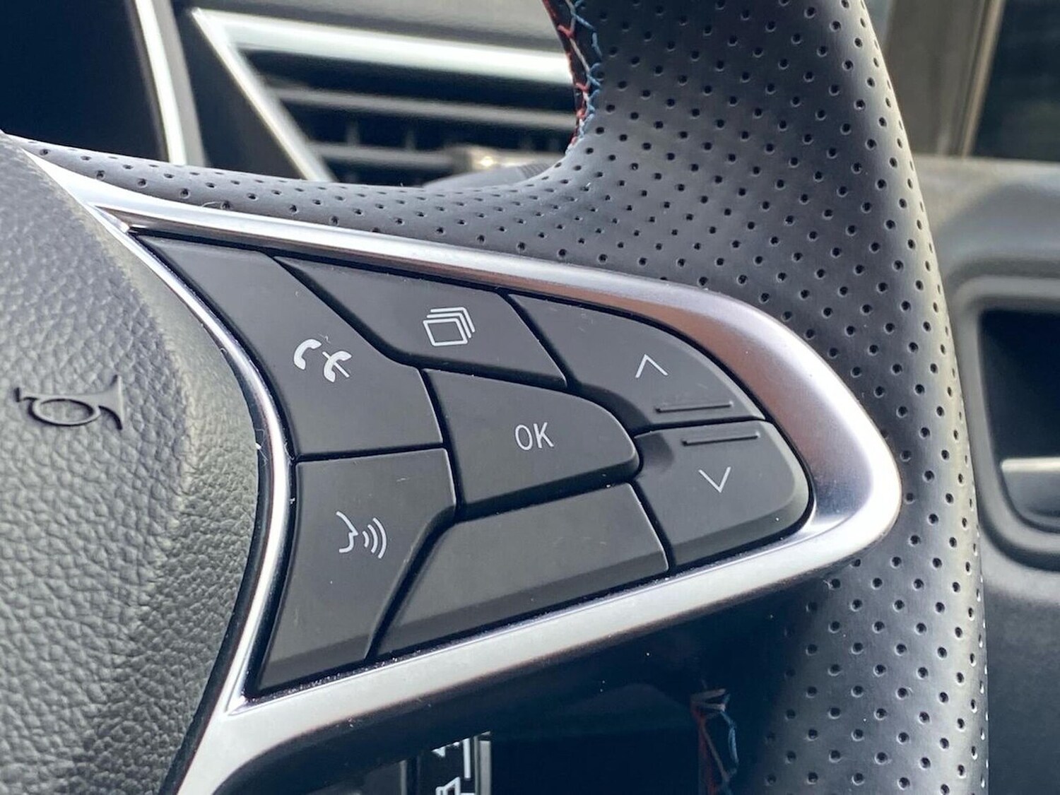 Used Renault Clio 2023 for sale - 78195819: Photo 26