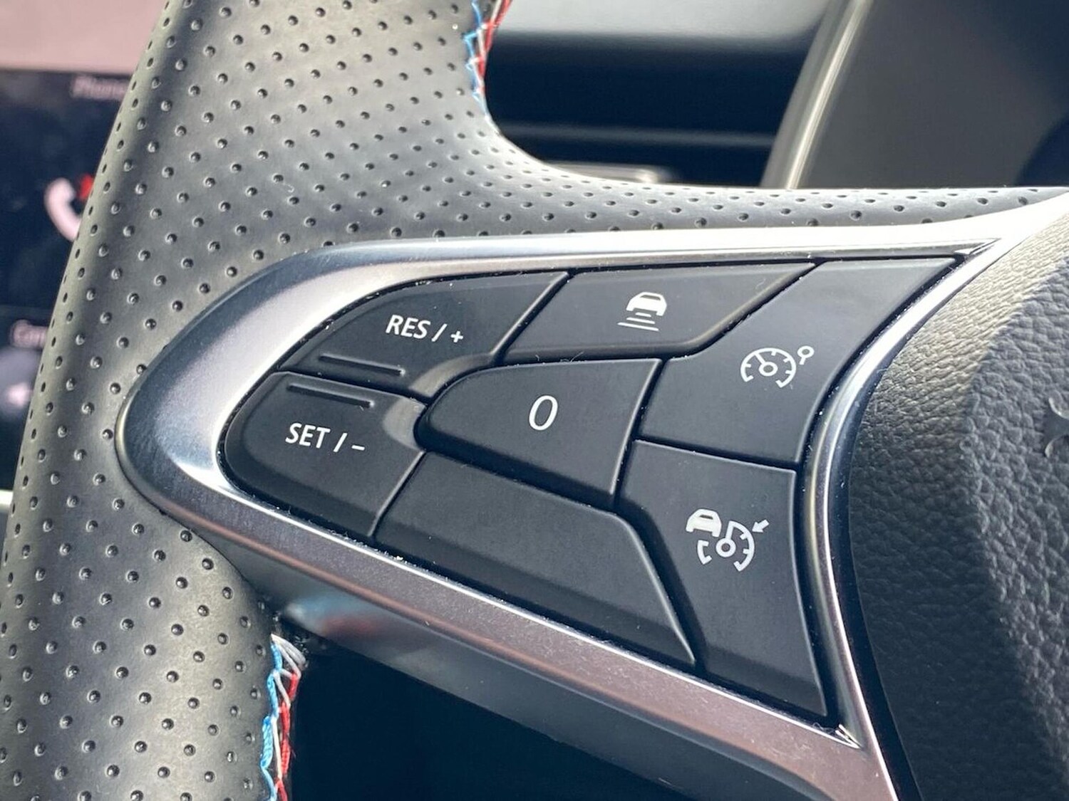 Used Renault Clio 2023 for sale - 78195819: Photo 27