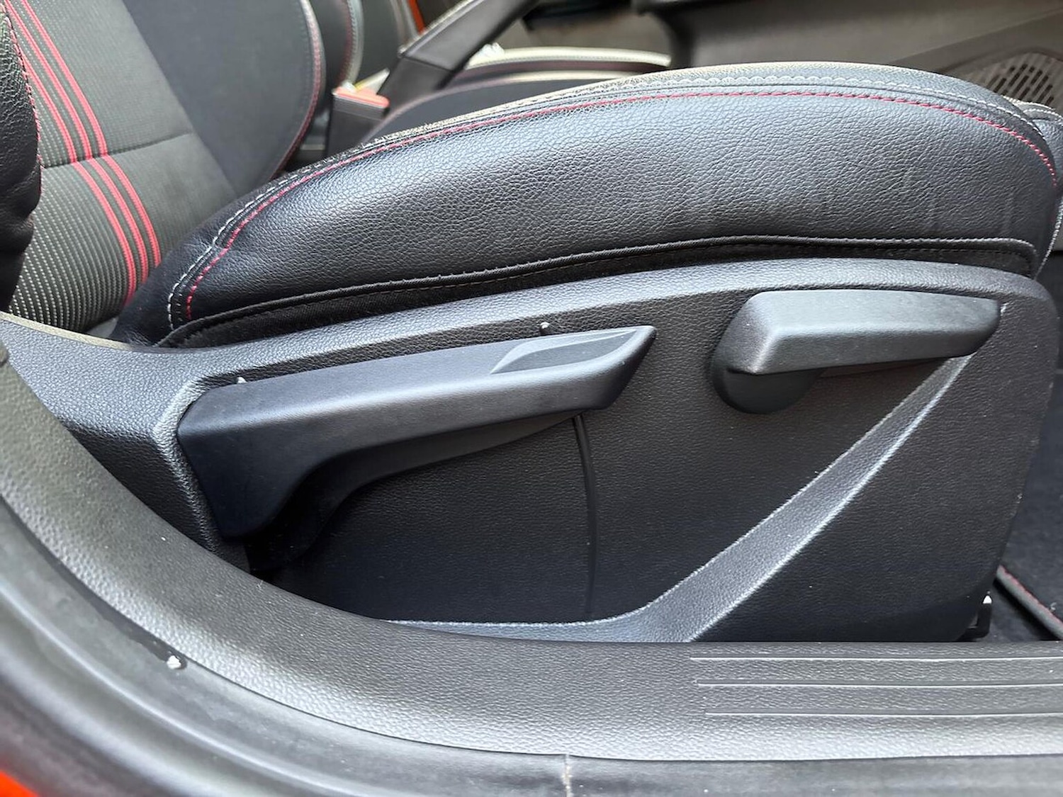 Used Renault Clio 2021 for sale - 76846064: Photo 30