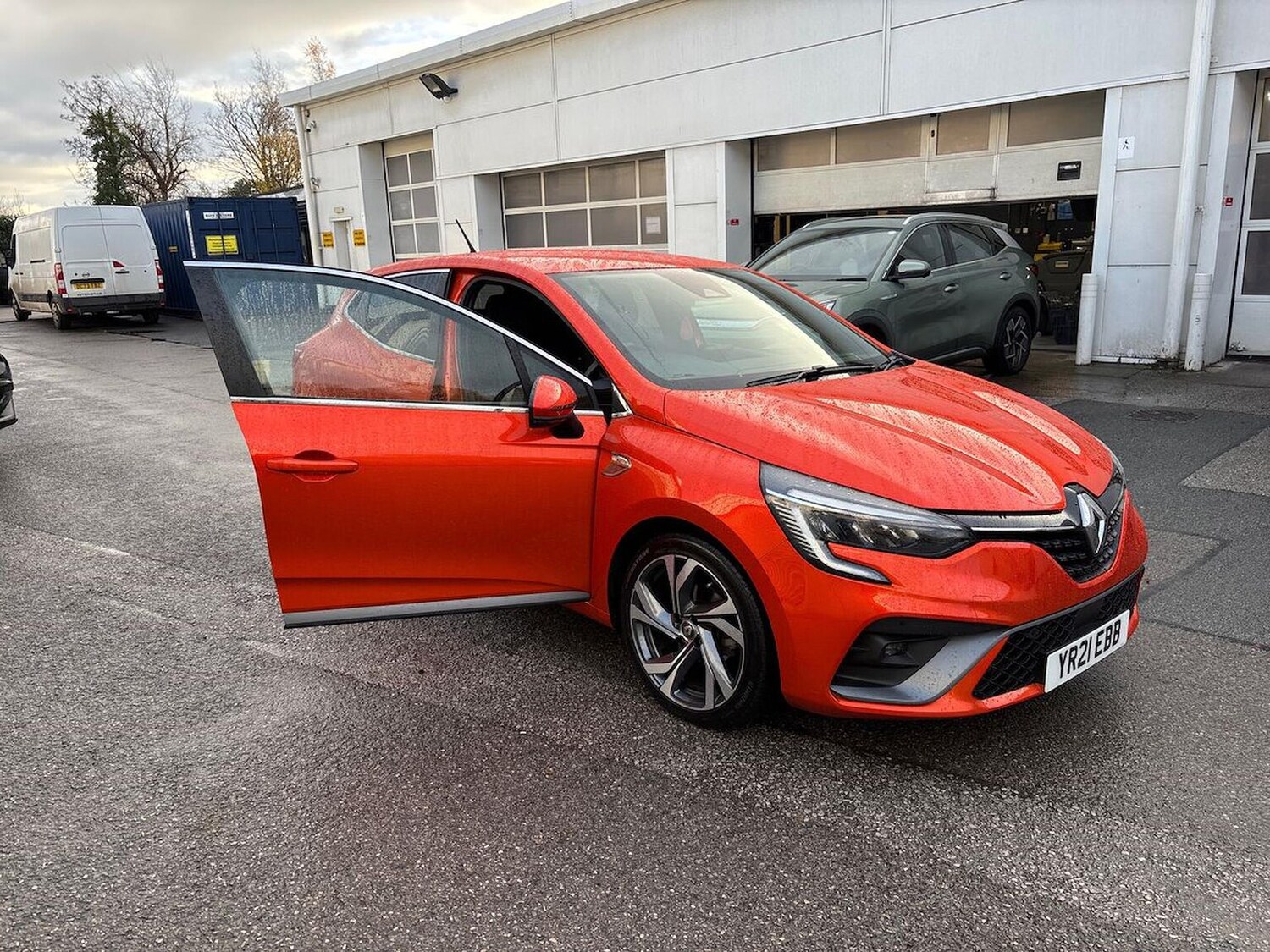 Used Renault Clio 2021 for sale - 76846064: Photo 40