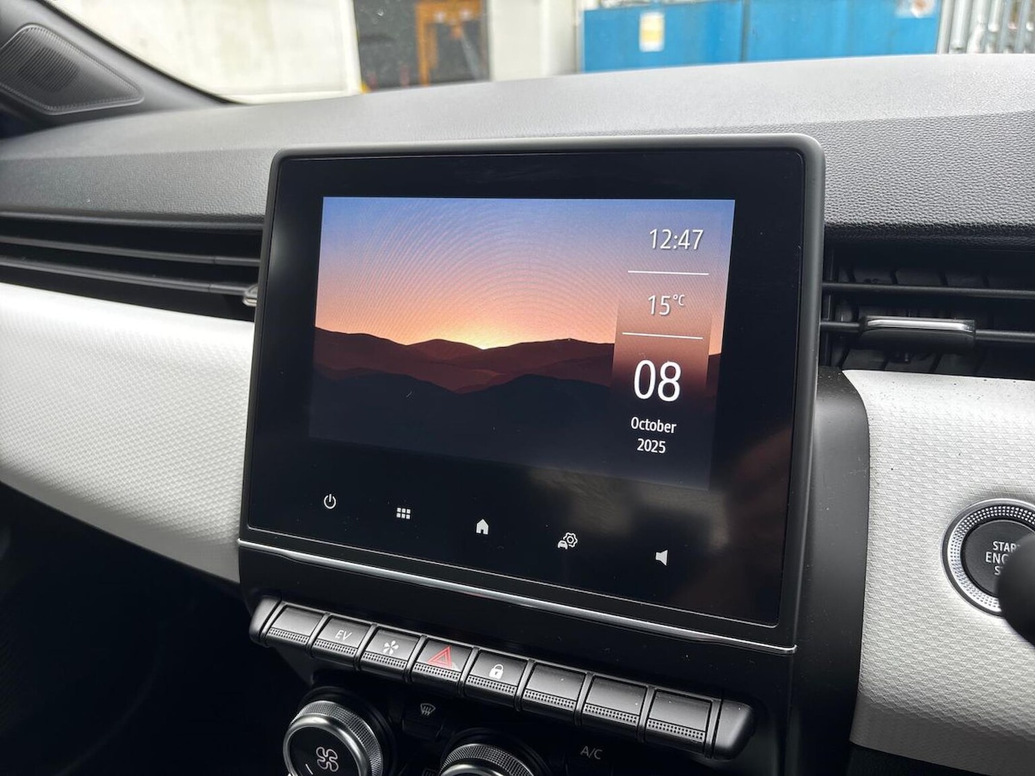 Used Renault Clio 2022 for sale - 76932270: Photo 11