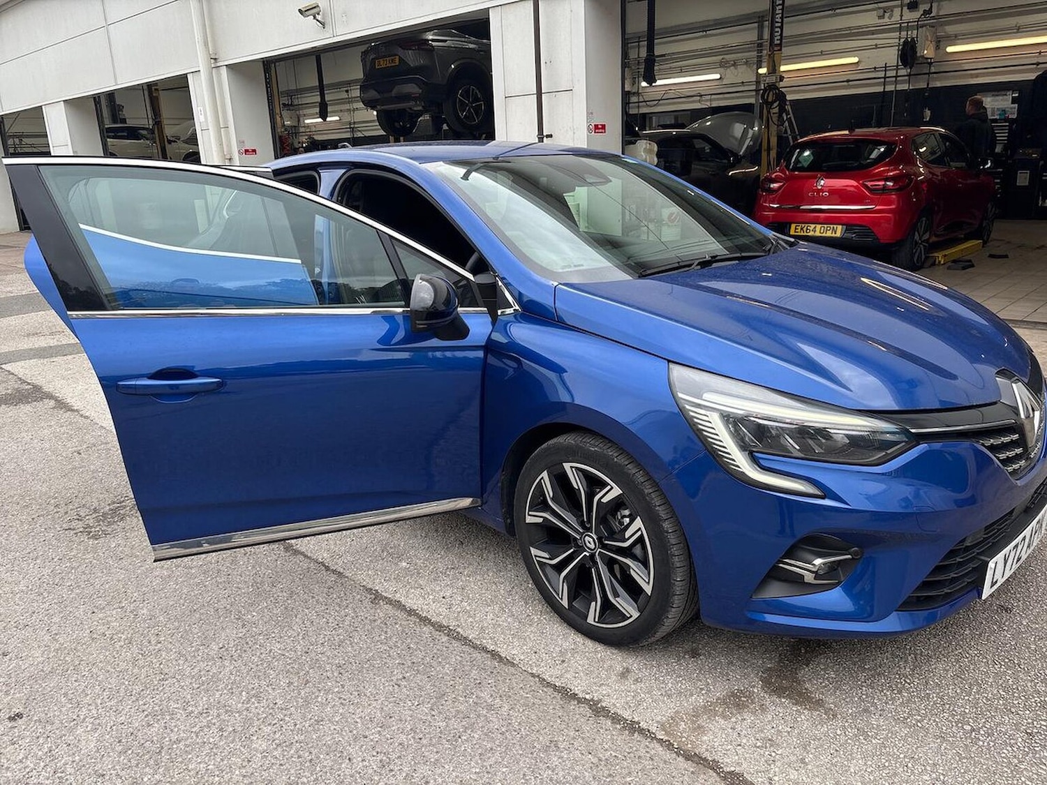 Used Renault Clio 2022 for sale - 76932270: Photo 40