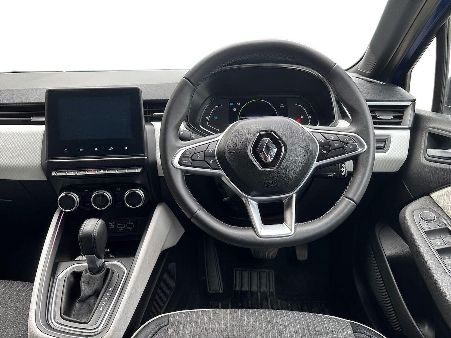 Used Renault Clio 2022 for sale - 76932270: Photo 9