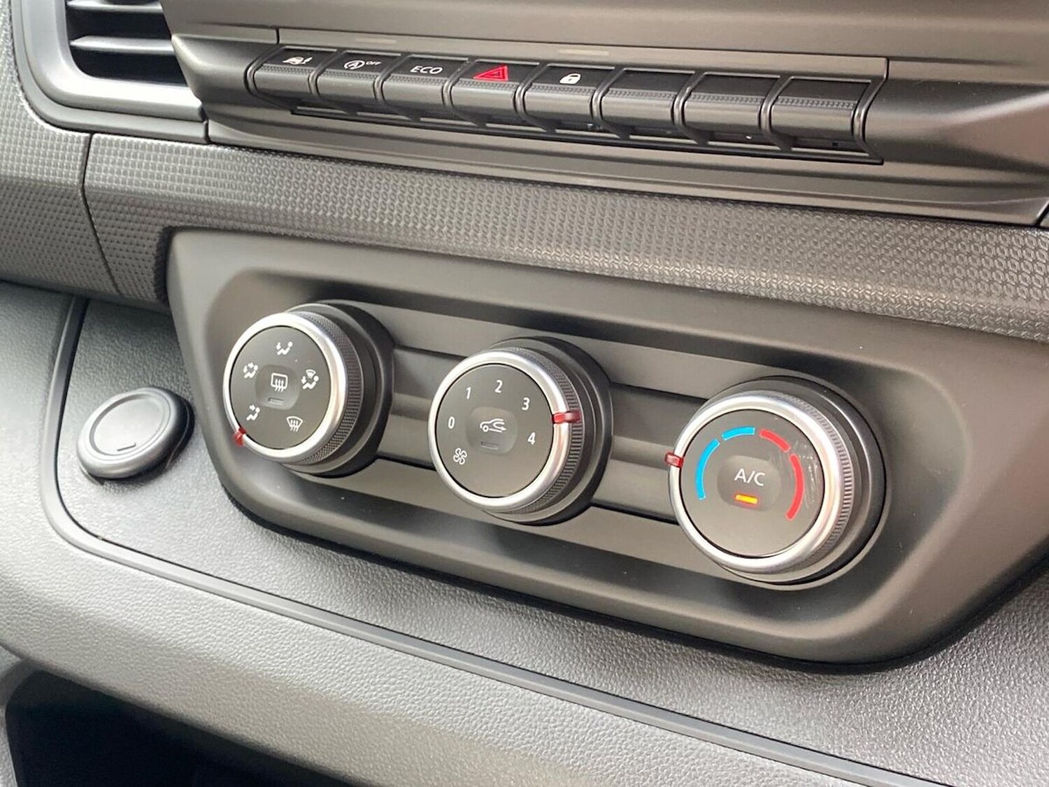 Used Renault Trafic 2025 for sale - 78195770: Photo 12