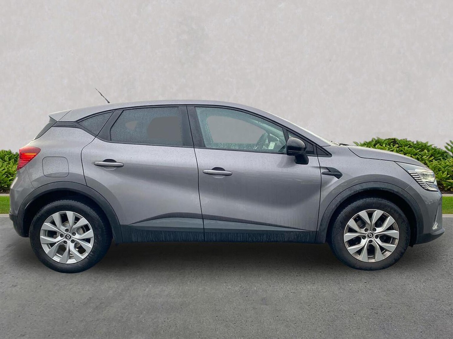 Used Renault Captur 2022 for sale - 76897096: Photo 3