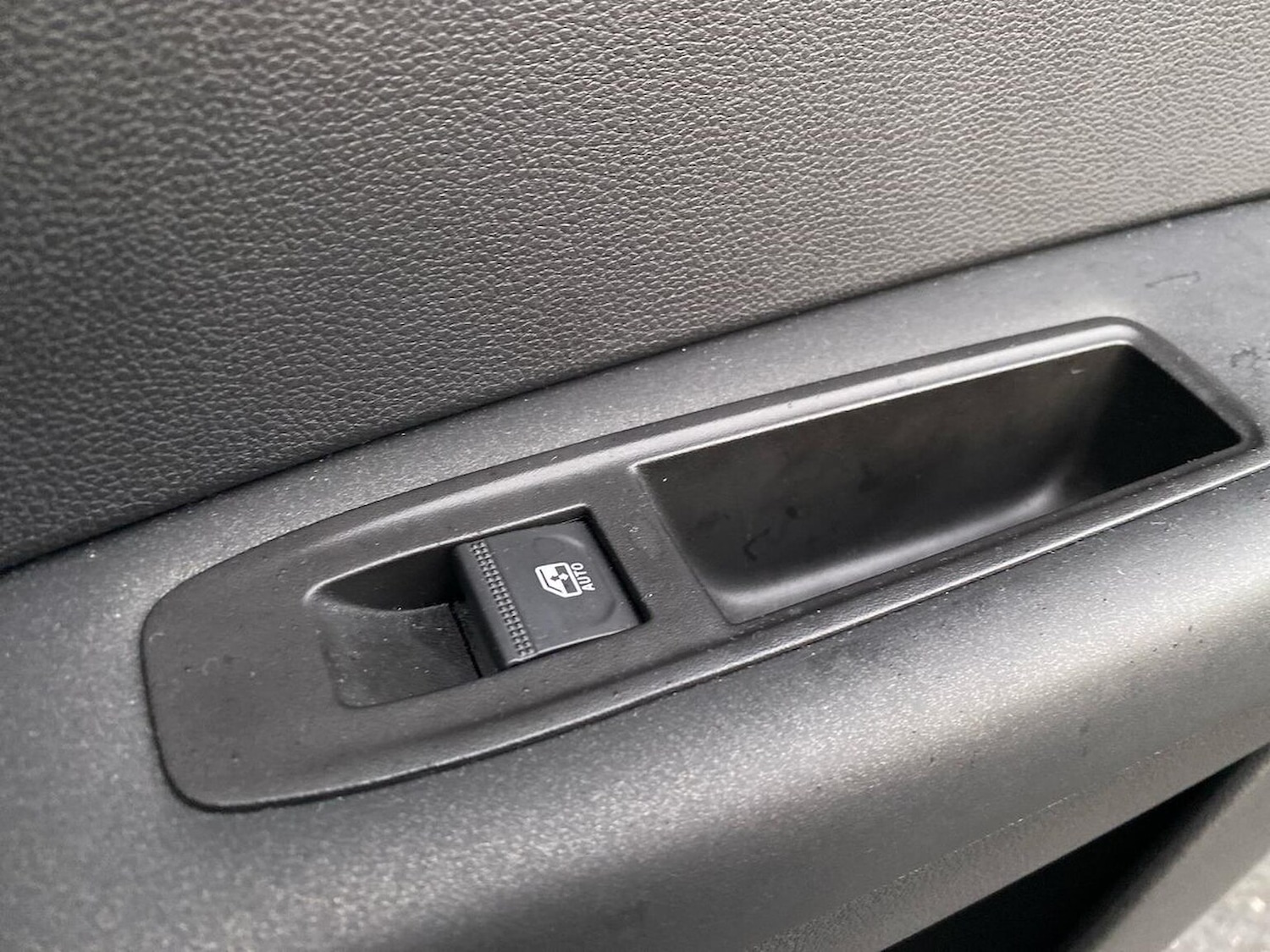 Used Renault Captur 2022 for sale - 76897096: Photo 39