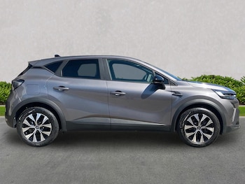 Used Renault Captur 2024 for sale - 78373627: Photo