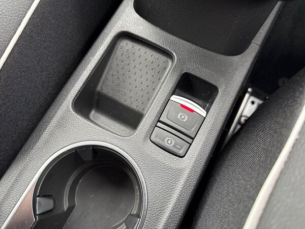 Used Renault Captur 2023 for sale - 76268299: Photo 25