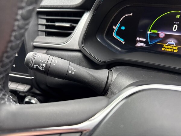 Used Renault Captur 2023 for sale - 76268299: Photo 28