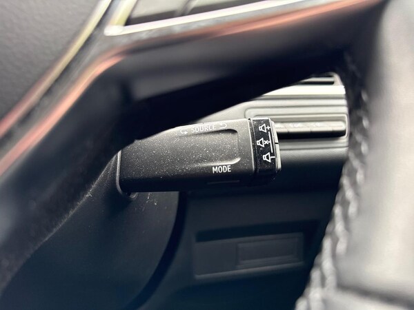 Used Renault Captur 2023 for sale - 76268299: Photo 32